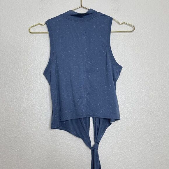 Lululemon Top Size 2 Blue Tie Back Wrap Around Mock Neck Tank Time To Restore - Picture 7 of 11